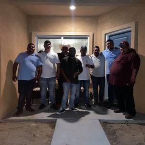 Meet your Posher, Tomas